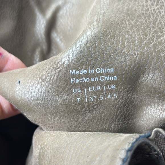 Aldo Women’s Tan Over the Knee Vegan Leather Heeled Boots, size 7 - Picture 3 of 11